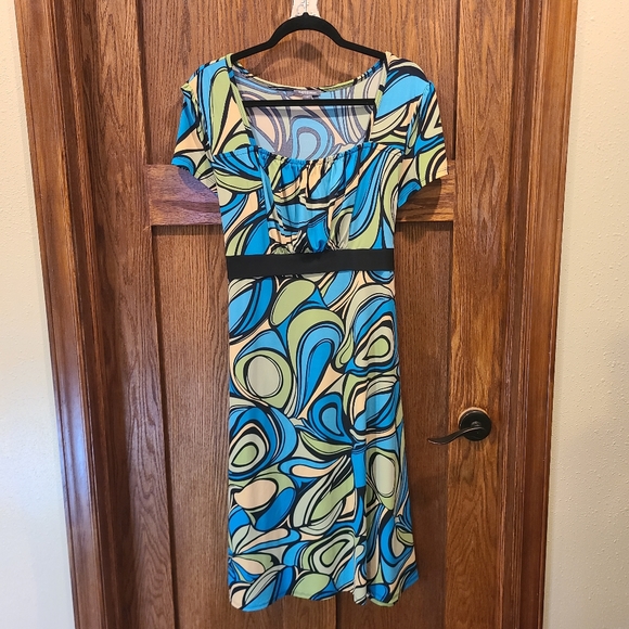 Apt. 9 Dresses & Skirts - Apt 9 square neck short sleeve dress